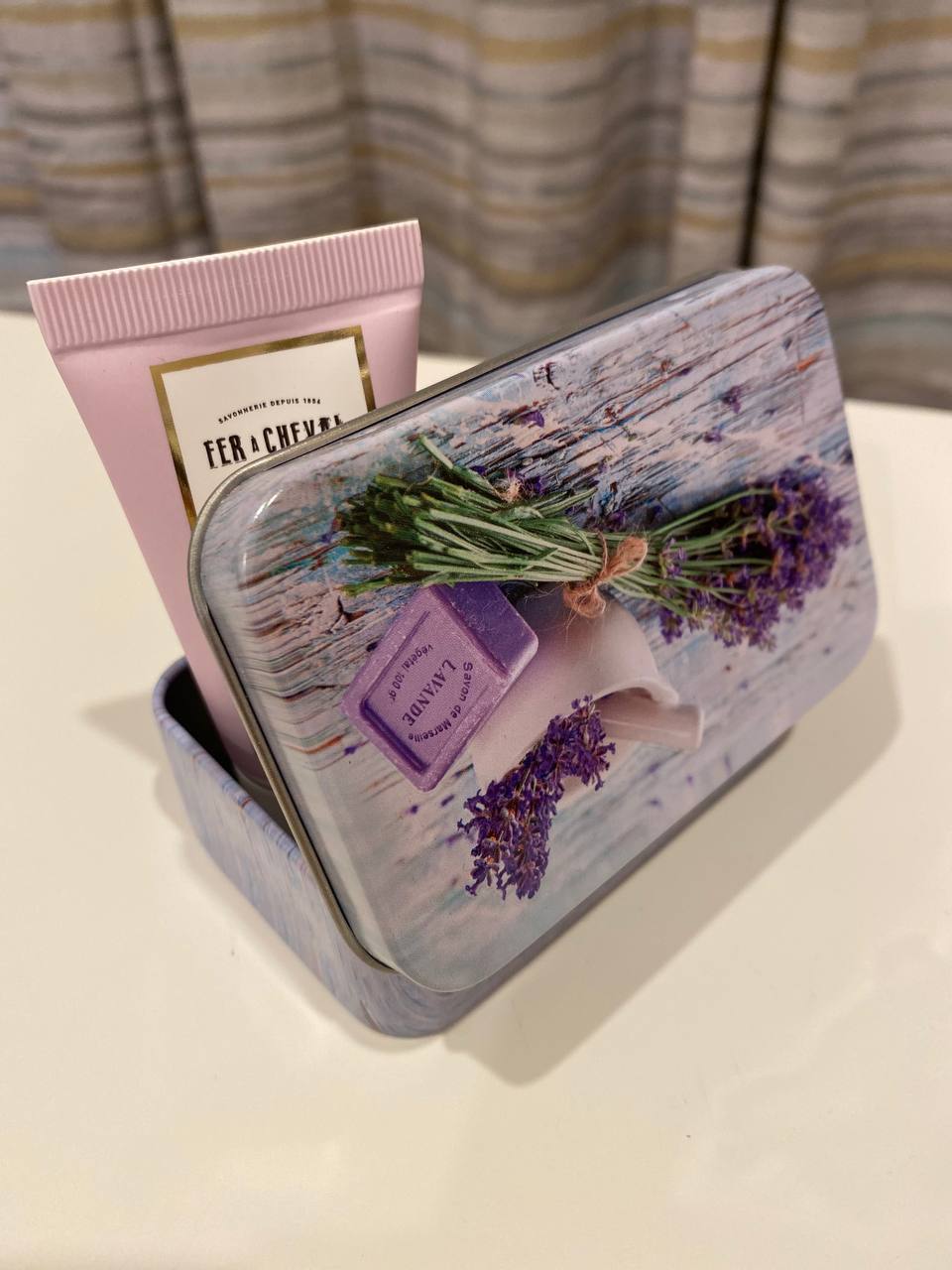 Gift Lavender, Soap 125g + Hand Cream 30G + Tin Box